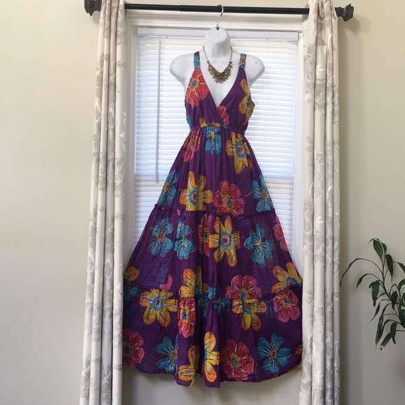 Dresses & Skirts - Maxi dress